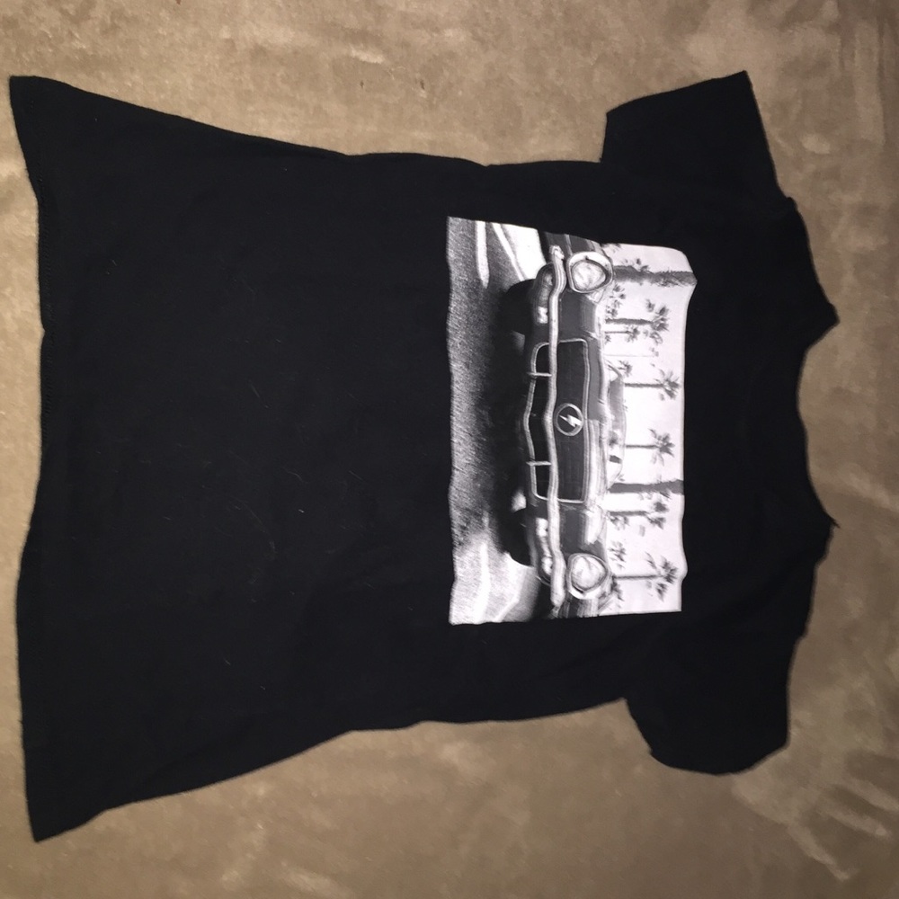 Short sleeved shirt